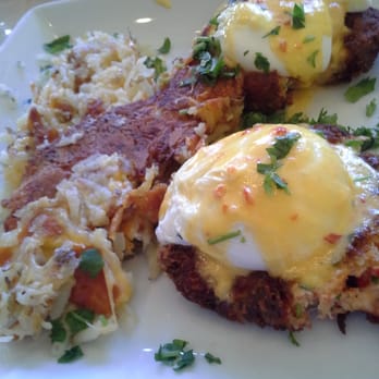Batter & Berries - Lobster Benedict with homemade hashbrowns - Breakfast & Brunch Near Me - Chicago, Illinois