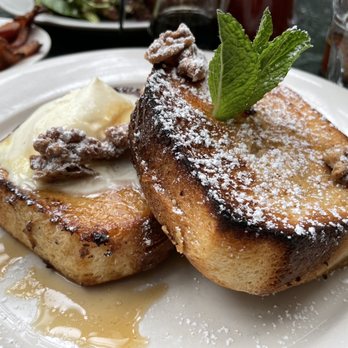 Juliette Restaurant - Banana Stuffed French Toast Brunch - Bars Near Me - Brooklyn, New York Juliette Restaurant - Banana Stuffed French Toast Brunch - Bars Near Me - Brooklyn, New York