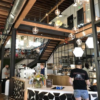 Better Buzz Coffee Hillcrest - Stunning inside- wide and open with an upstairs and downstairs to find your perfect spot to sip - Coffee & Tea Near Me - San Diego, California