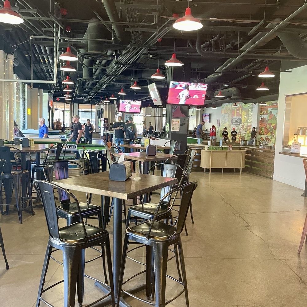 Tipsy Putt - Lots of space - Pubs Near Me - South Lake Tahoe, California