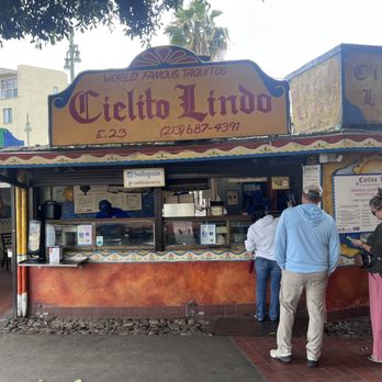 Cielito Lindo - Storefront on Olvera Street - Mexican Near Me - Los Angeles, California Cielito Lindo - Storefront on Olvera Street - Mexican Near Me - Los Angeles, California