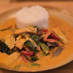 Sanouk's Lao & Thai Eats - Beef Red Curry