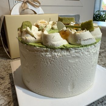 Vava Designer Cakes - Jasmine Mille-Crêpe Chiffon Cake - Desserts Near Me - Toronto, Ontario Vava Designer Cakes - Jasmine Mille-Crêpe Chiffon Cake - Desserts Near Me - Toronto, Ontario