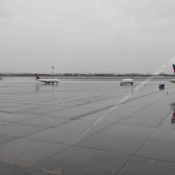 American Airlines - Airplanes at McCarran international - Airlines Near Me - Phoenix, Arizona