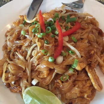Morris Thai Cuisine - Chicken Pad Thai! Beef is also good too! - Thai Near Me - Union, New Jersey