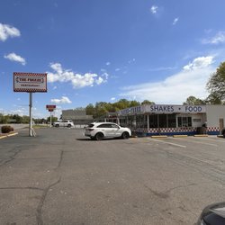 Tastee Freez - Exterior