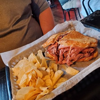 Bar-Bill North - Awesome sandwich - Chicken Wings Near Me - Clarence, New York