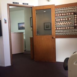 Hiura Bruce T Dr - Interior