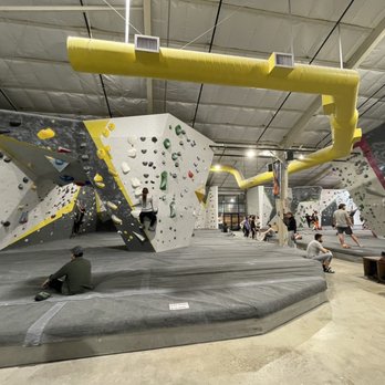 Hollywood Boulders - Fitness & Instruction Near Me - Los Angeles, California Hollywood Boulders - Fitness & Instruction Near Me - Los Angeles, California