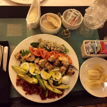 Baton Rouge Marriott - Cobb salad room service - Hotels Near Me - Baton Rouge, Louisiana Baton Rouge Marriott - Cobb salad room service - Hotels Near Me - Baton Rouge, Louisiana