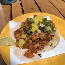 240 Grill - Octopus taco