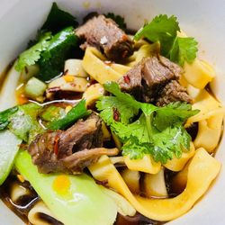Jefrox Adobo - 5$ homemade beef noodle soup