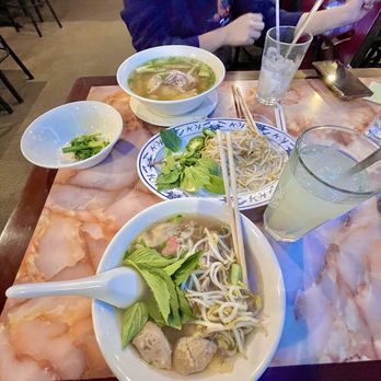 Pho Bac Restaurant - Chicken and combination pho with fresh squeezed lime juice - Vietnamese Near Me - Richardson, Texas Pho Bac Restaurant - Chicken and combination pho with fresh squeezed lime juice - Vietnamese Near Me - Richardson, Texas