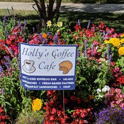 Holly's Cafe