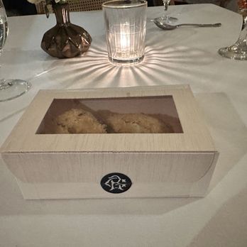 The Windsor Court - Gifted breakfast pastries in the Grill Room after dinner - Hotels Near Me - New Orleans, Louisiana The Windsor Court - Gifted breakfast pastries in the Grill Room after dinner - Hotels Near Me - New Orleans, Louisiana
