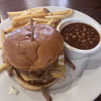 Smokey Bones Lithonia - Burger fries BBQ Baked Beans - Barbeque Near Me - Lithonia, Georgia