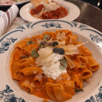 Petterinos - Rigatoni Vodka - American Near Me - Chicago, Illinois