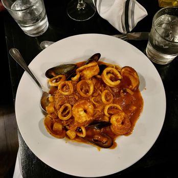 SABA Italian Bar + Kitchen - Seafood Linguine - Italian Near Me - Chicago, Illinois