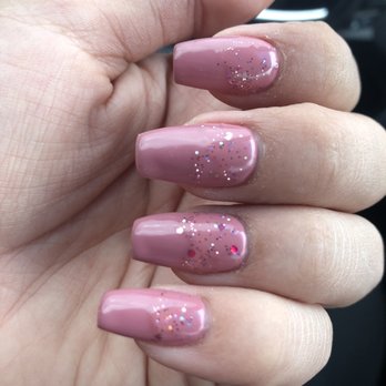Friendly Nails and Spa - Lumpy nails - Nail Salons Near Me - La Mirada, California
