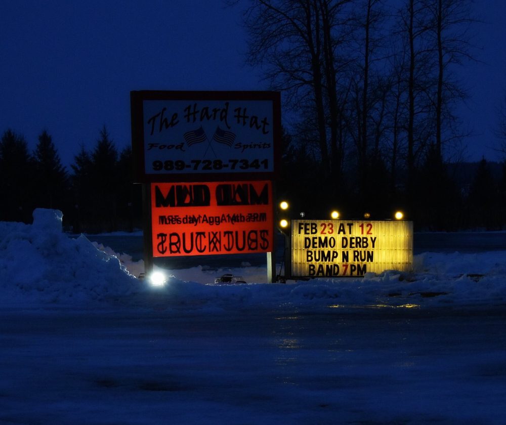 Hard Hat Bar, Hale Roadtrippers