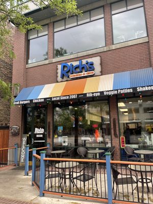 Rich's Burgers-N-Grub by null