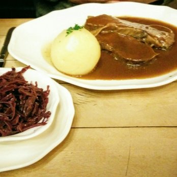 Heilig Geist Spital - Sauerbraten and red cabbage - International Near Me - Nuremberg, BY