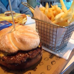 McDonald's - Fancy cheeseburger