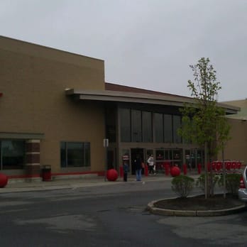 Target - Department Stores Near Me - Revere, Massachusetts