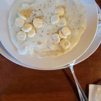 London Bridge Pub - Clam Chowder!!!! - British Near Me - Monterey, California