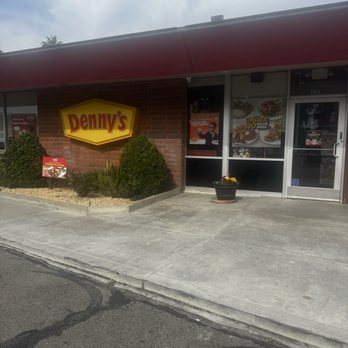 The Burger Den - Arrived! - Food Delivery Services Near Me - Fresno, California The Burger Den - Arrived! - Food Delivery Services Near Me - Fresno, California