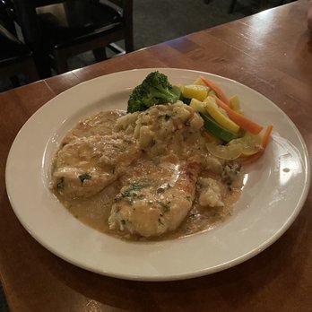 Red Rocks Cafe - Lemon Herb Chicken - Bars Near Me - Charlotte, North Carolina Red Rocks Cafe - Lemon Herb Chicken - Bars Near Me - Charlotte, North Carolina