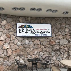 El Parasol - Outside sign