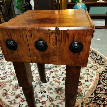 Happy Nest - Antiques Near Me - Columbus, Indiana Happy Nest - Antiques Near Me - Columbus, Indiana