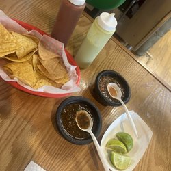 La Guadalupana - Chips & salsa
