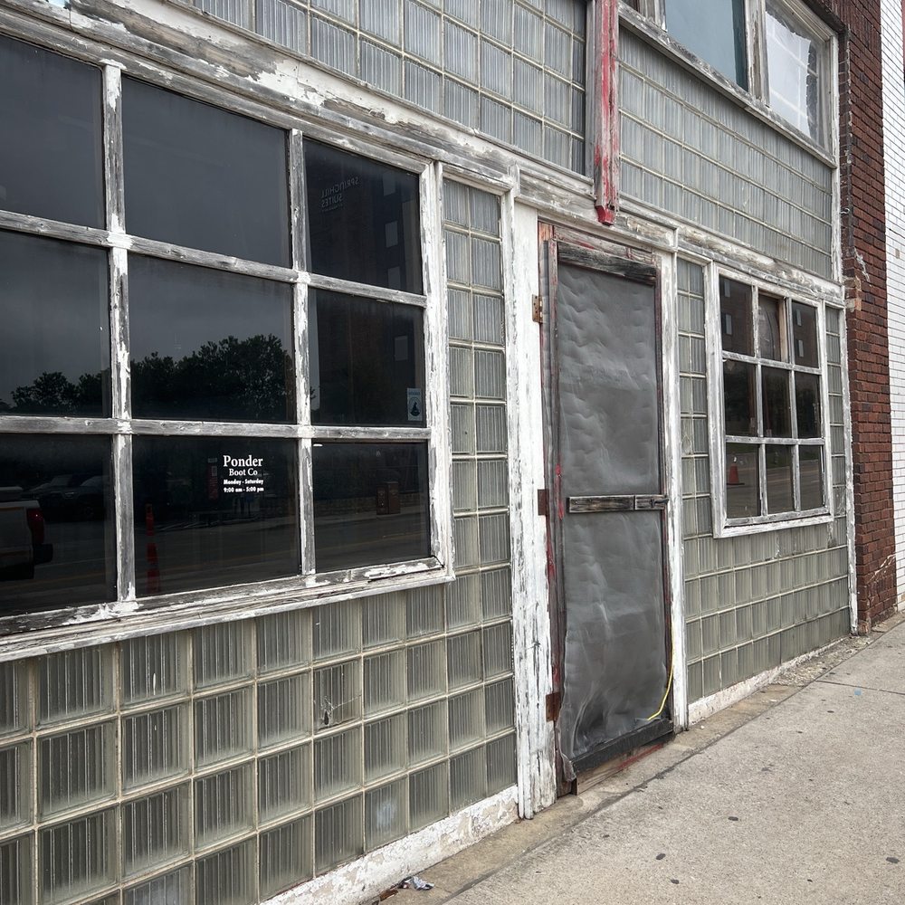 Ponder Boot - Dilapidated shut down building. Says open, called no answer. - Shoe Stores Near Me - Fort Worth, Texas Ponder Boot - Dilapidated shut down building. Says open, called no answer. - Shoe Stores Near Me - Fort Worth, Texas