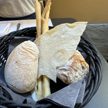 Osteria Quatro Pass - Delicious Bread - Italian Near Me - Varenna, SO Osteria Quatro Pass - Delicious Bread - Italian Near Me - Varenna, SO
