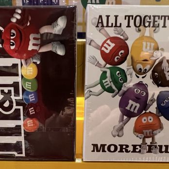M&M'S New York - M&M's Deck of Cards - Candy Stores Near Me - New York, New York M&M'S New York - M&M's Deck of Cards - Candy Stores Near Me - New York, New York