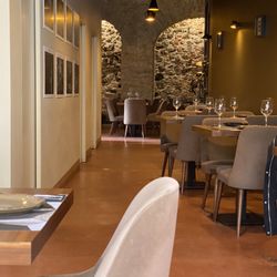 Tapas nas Costas - Come early!