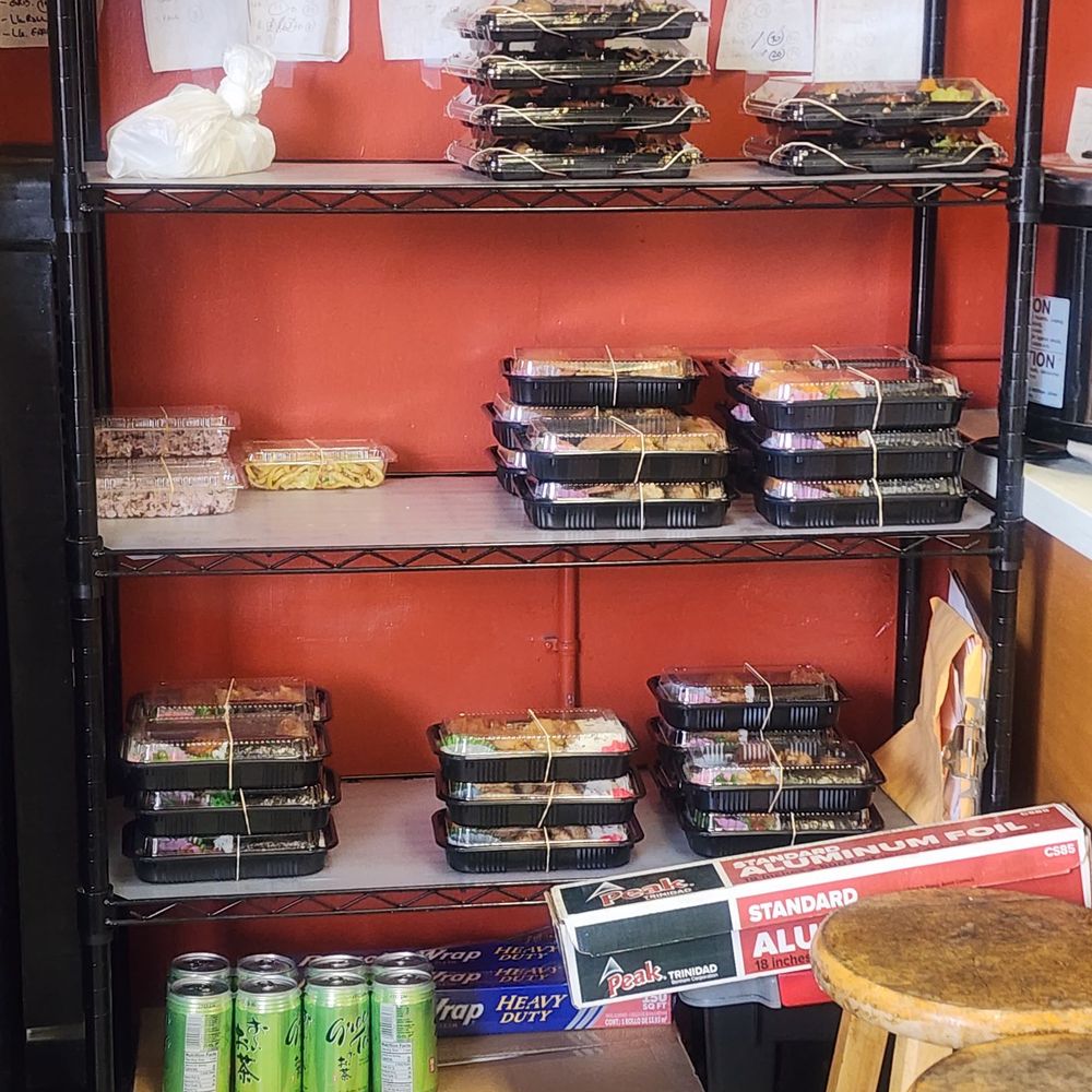Teruya's Andagi - Inside - Premade Bentos - Japanese Near Me - Honolulu, Hawaii