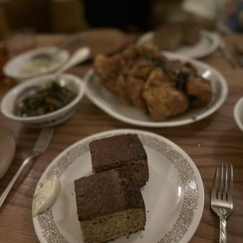 Burdell - The cornbread - Soul Food Near Me - Oakland, California