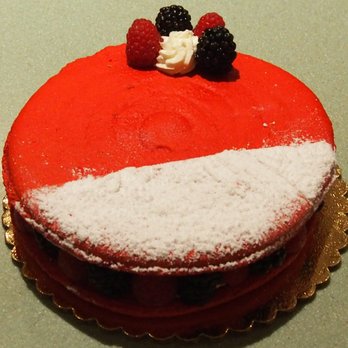 Bon Appetit Home Chef - Macaron cake by our pastries partner The French Gourmet Bakery - Personal Chefs Near Me Bon Appetit Home Chef - Macaron cake by our pastries partner The French Gourmet Bakery - Personal Chefs Near Me