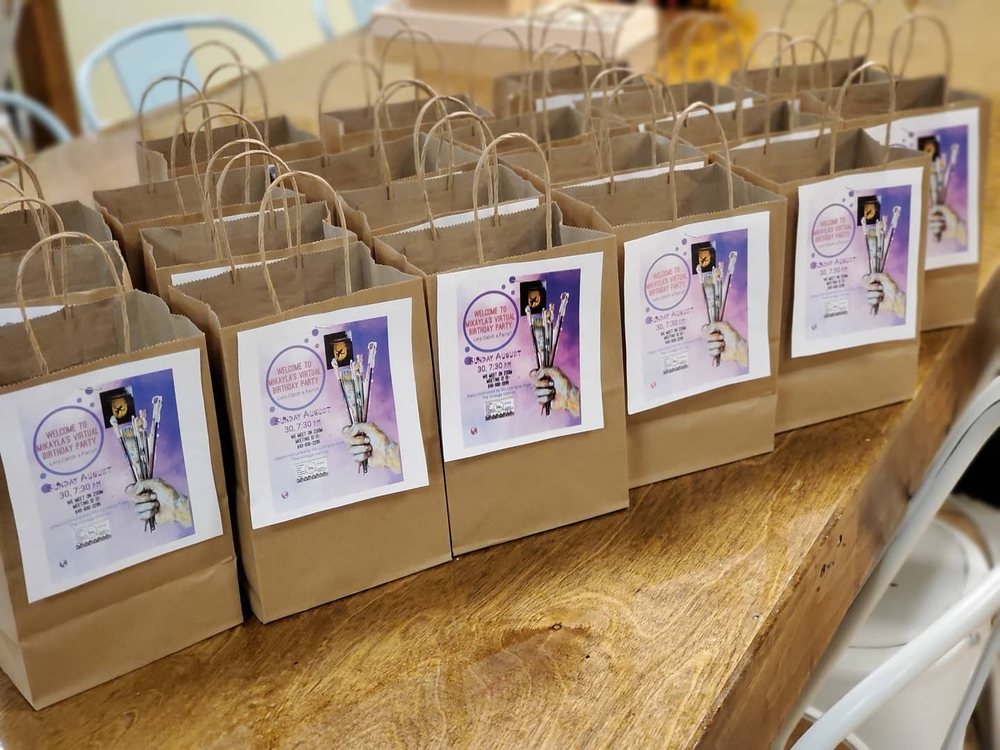 The Vintage Canvas, Farmingdale Roadtrippers