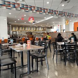 Norms Restaurant - Huge Dining Area
