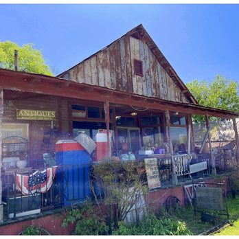 Carter's Creek Station - Antiques Near Me - Columbia, Tennessee