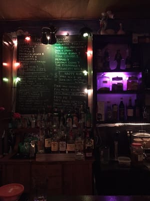 Happyfun Hideaway by null