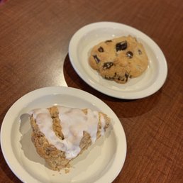 Scone and Johnny 's Gourmet Cookie