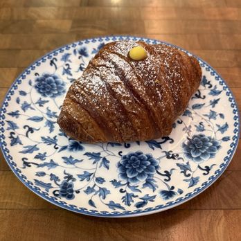 Fiore - Crema Cornetti - Italian Near Me - Philadelphia, Pennsylvania Fiore - Crema Cornetti - Italian Near Me - Philadelphia, Pennsylvania