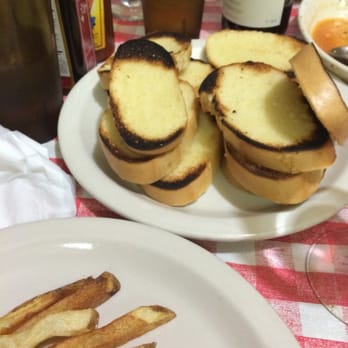 Doe's Eat Place - Garlic bread - Steakhouses Near Me - Greenville, Mississippi