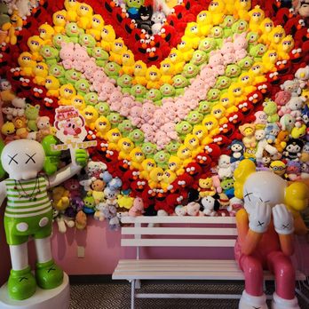 Magic Claw - Toy Stores Near Me - Las Vegas, Nevada Magic Claw - Toy Stores Near Me - Las Vegas, Nevada