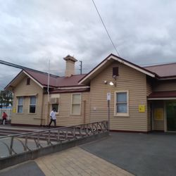 Mordialloc railway station - Entrance